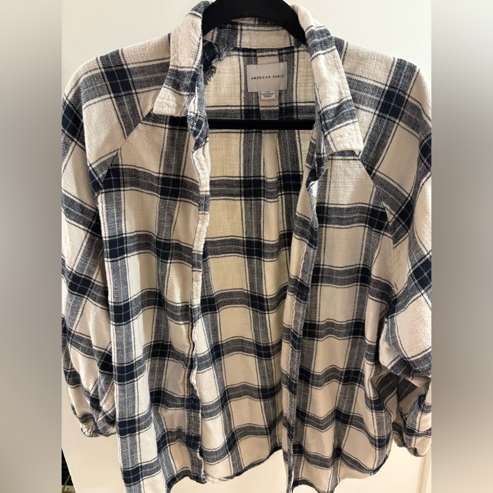 American Eagle Outfitters Cream and Black Plaid Button-Down Shirt